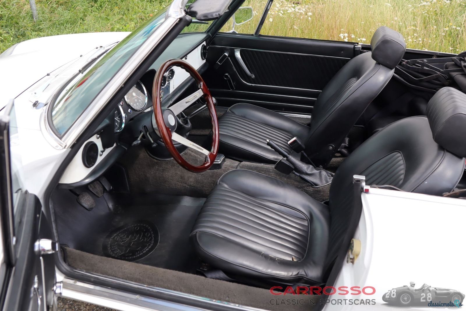 1976' Alfa Romeo Spider 1300 Junior photo #3