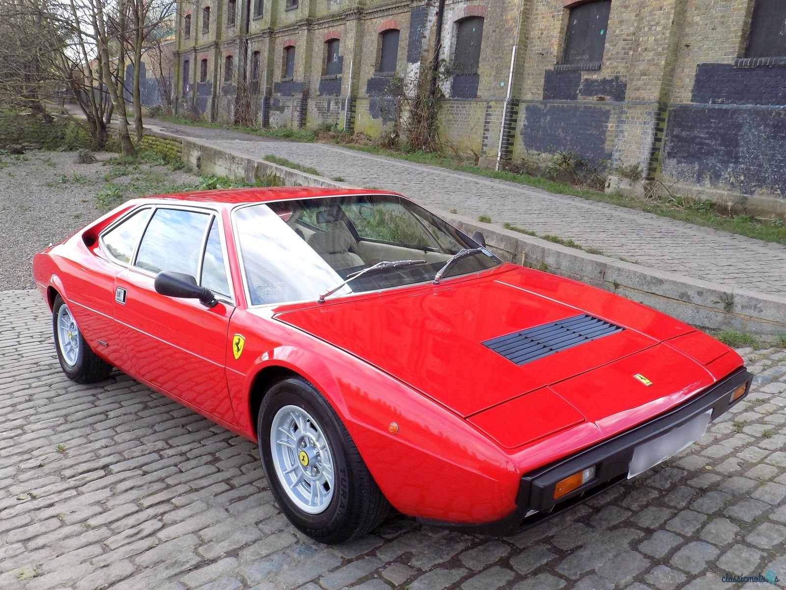1977' Ferrari 308 Gt4 Dino photo #1
