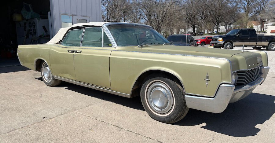 Suicide-Door Barn Find: 1966 Lincoln Continental Is All-Original and 99% Rust-Free