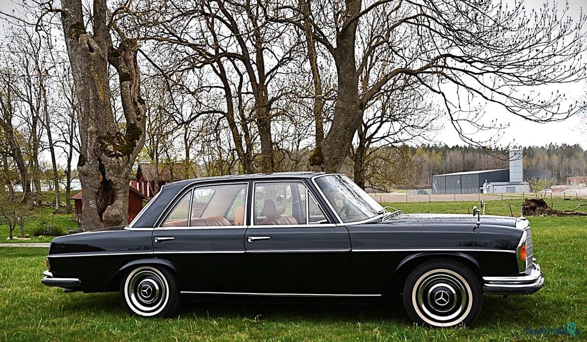 1966' Mercedes-Benz 250 photo #6