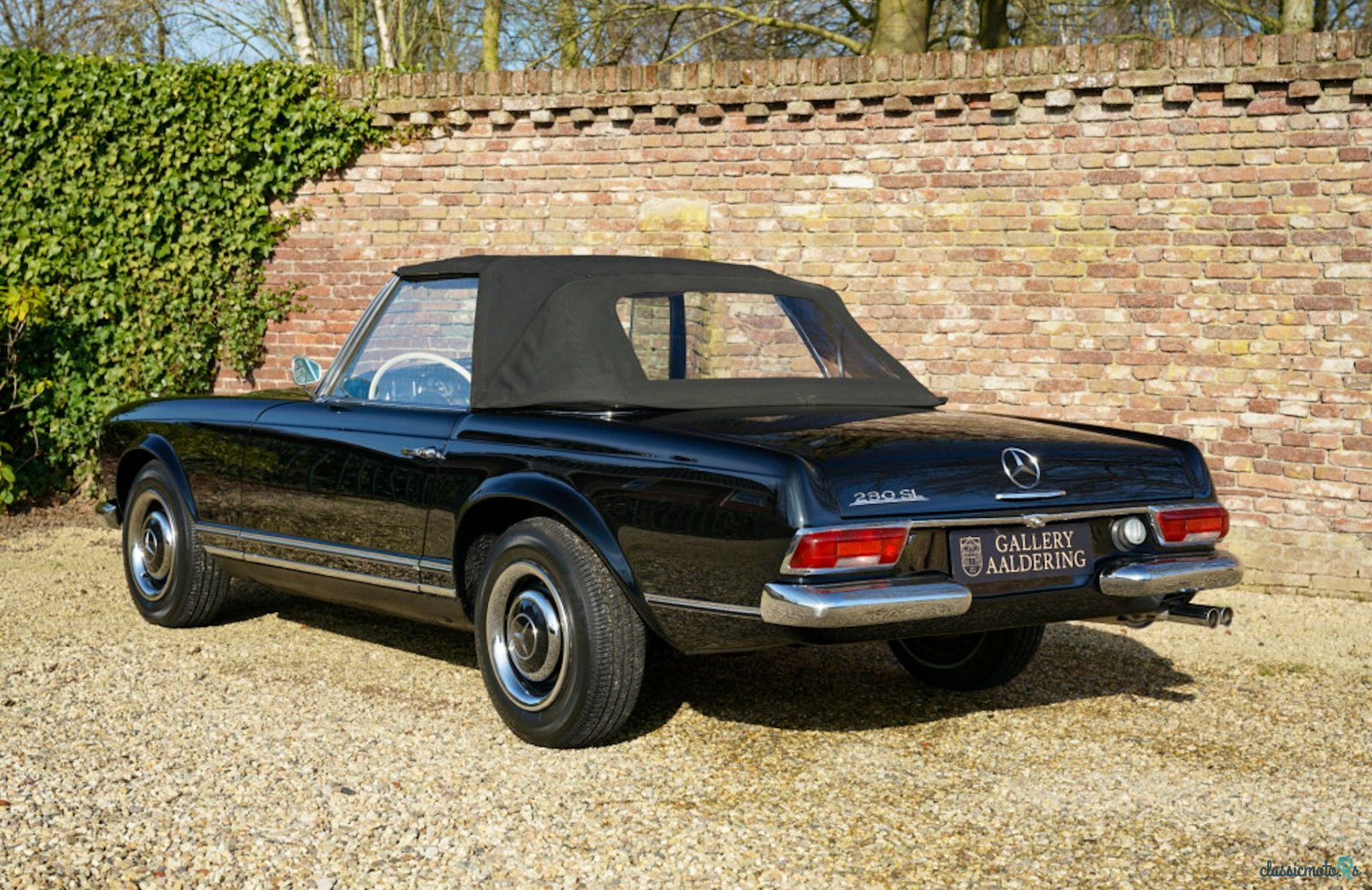 1966' Mercedes-Benz 230 photo #2