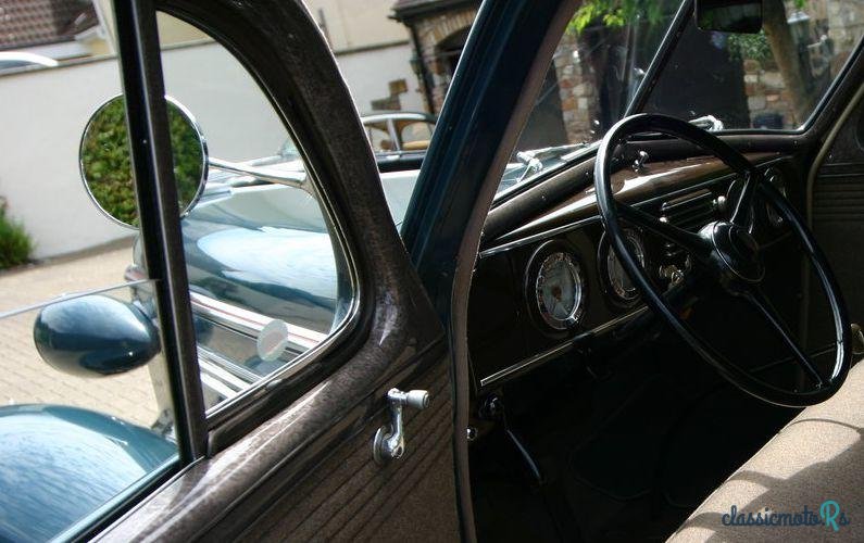 1937' Oldsmobile F Series photo #1