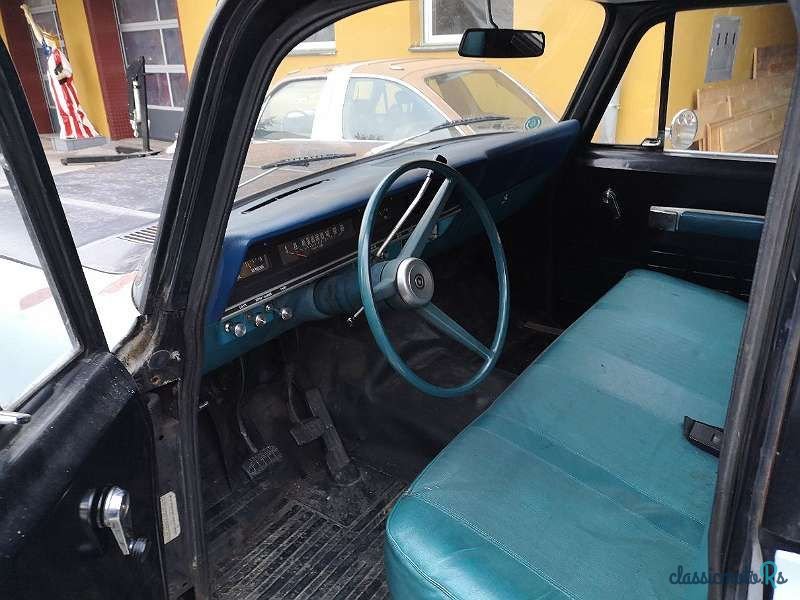 1970' International Harvester Travelall photo #5