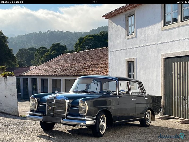 1966' Mercedes-Benz 220 photo #1