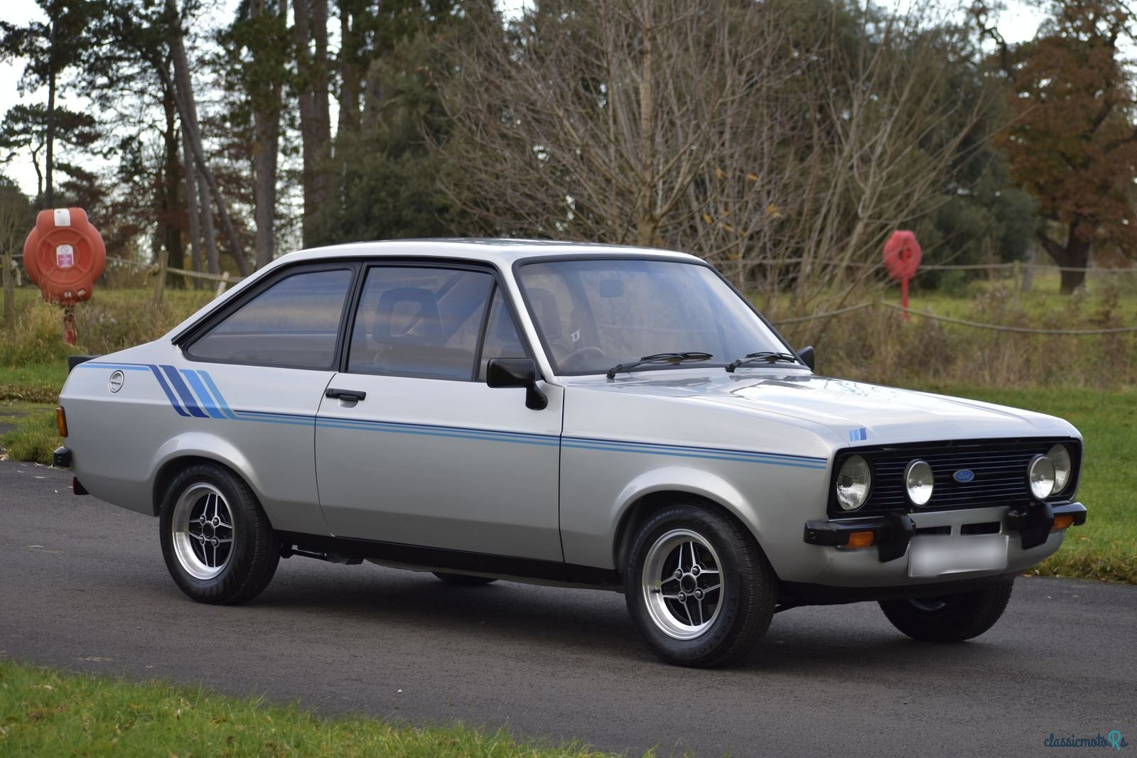 1980' Ford Escort photo #6