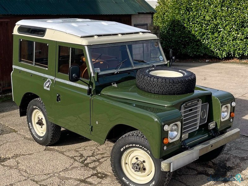 Land Rover Series 3 R6 1975' Land Rover Series III for sale. Gloucestershire