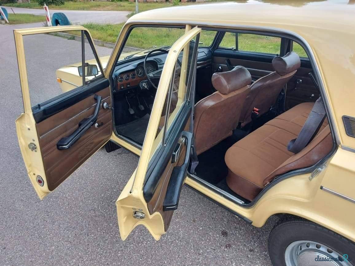 1986' VAZ 2103 2106 photo #5
