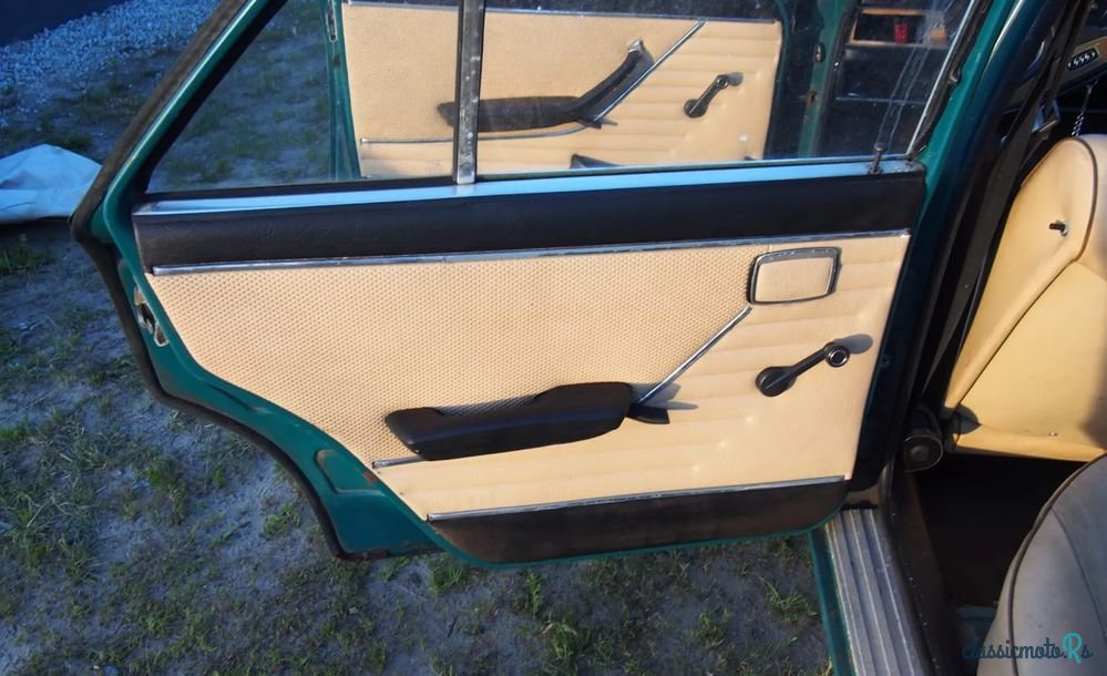 1972' Audi 100 Avant photo #6