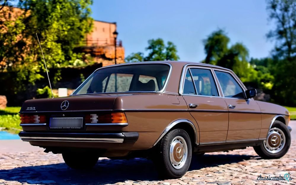 1980' Mercedes-Benz W123 photo #2