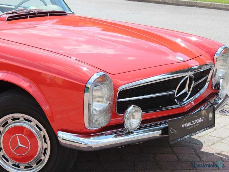 1968' Mercedes-Benz 280 photo #2