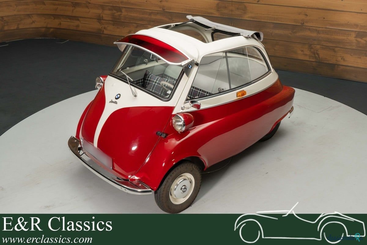 1957' BMW Isetta photo #1