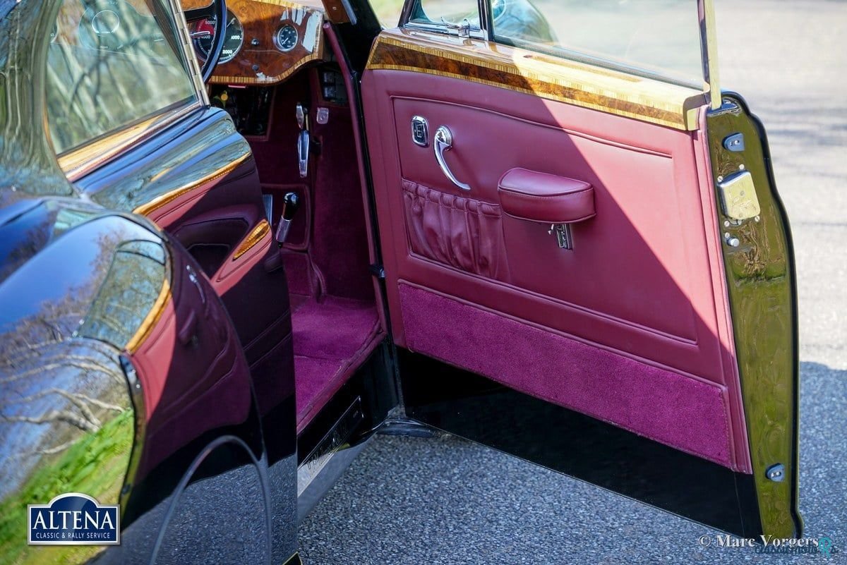 1953' Bentley R Type photo #5