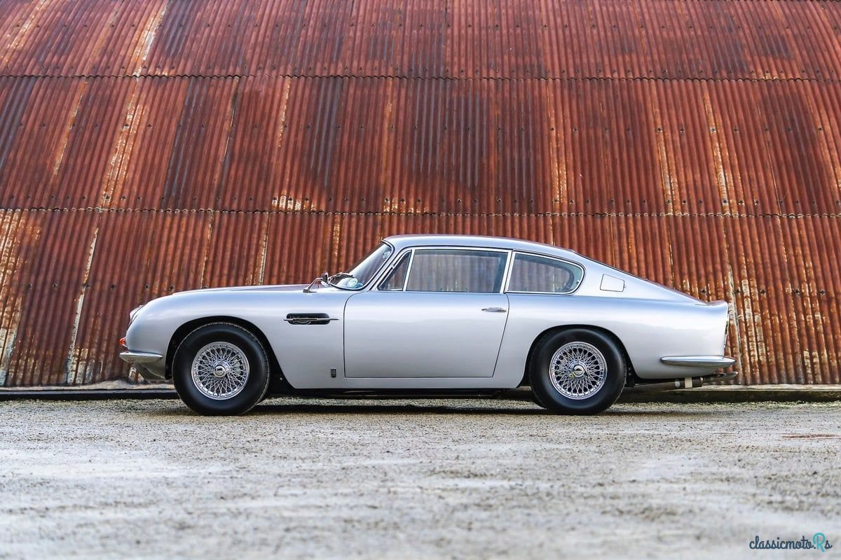 1967' Aston Martin DB6 photo #2