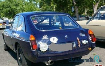1974' MG MGB Gt photo #4
