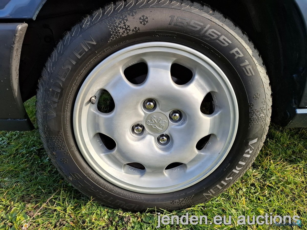 1990' Peugeot 304 309 XR photo #3