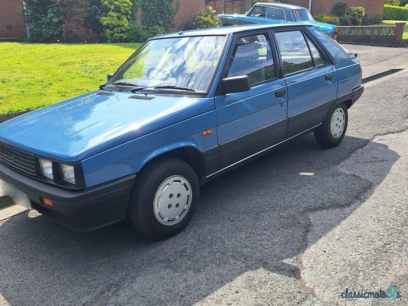 1986' Renault 11 photo #1