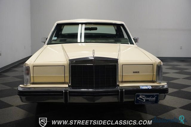 1982' Lincoln Mark VI photo #3