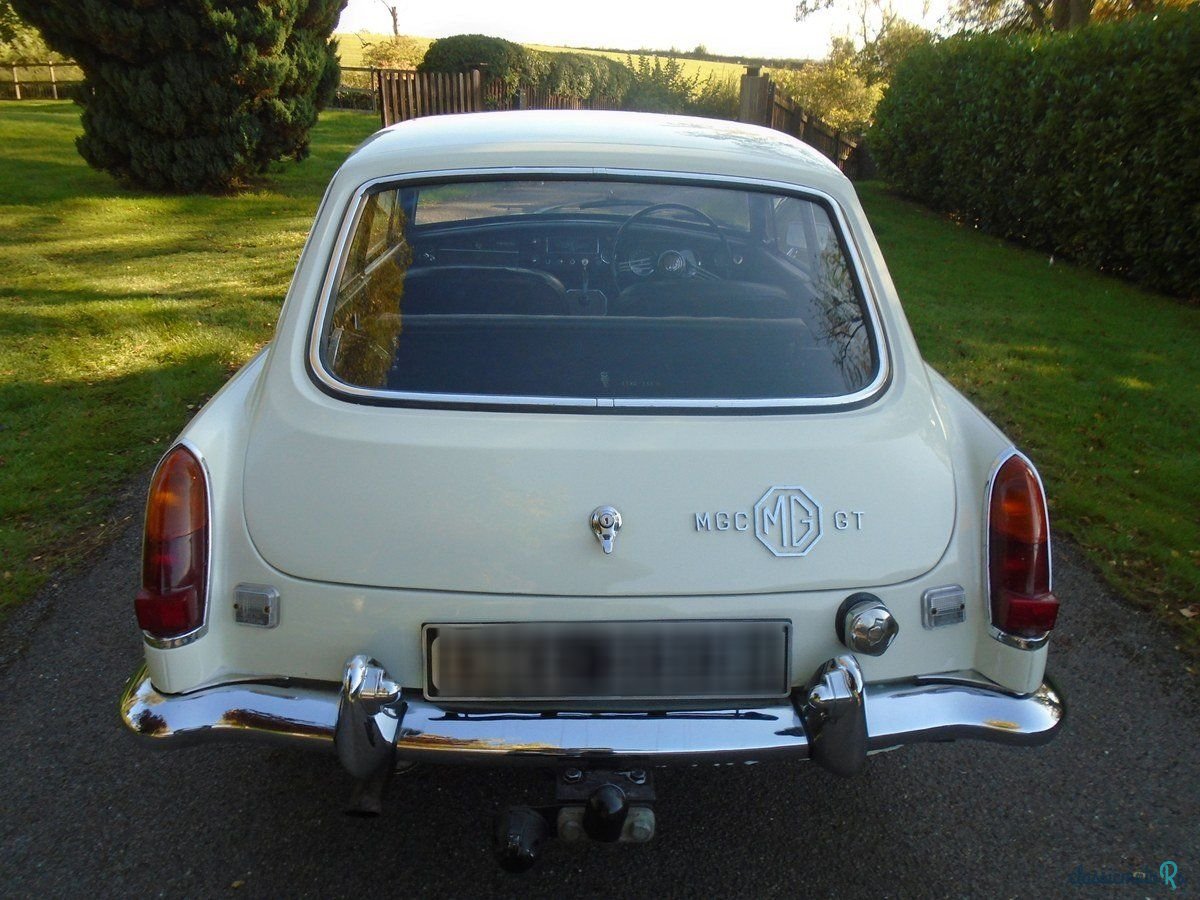 1968' MG MGC photo #5