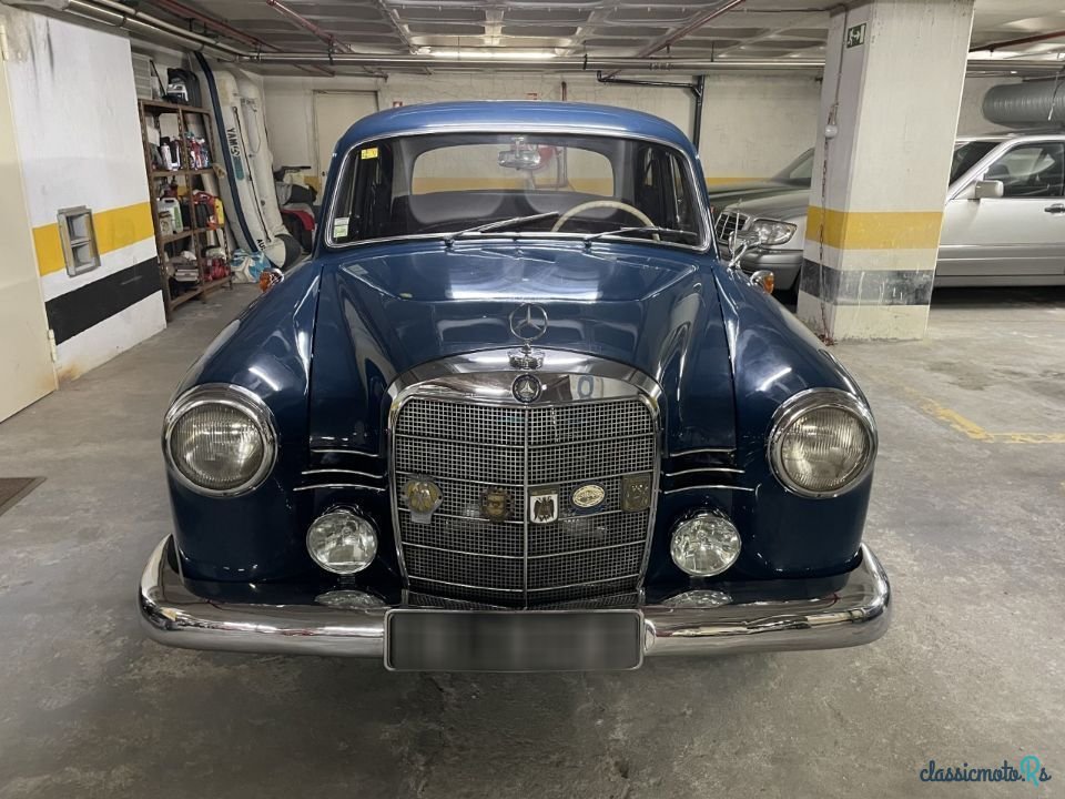 1961' Mercedes-Benz 180 photo #2