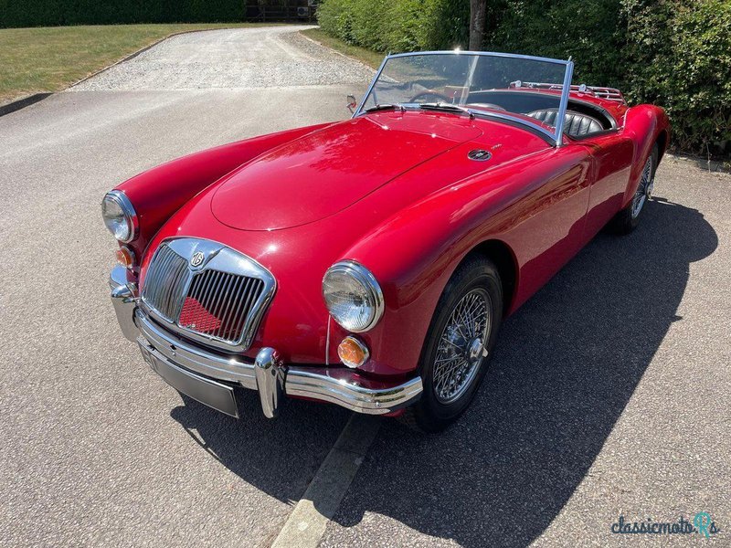1960' MG MGA photo #3