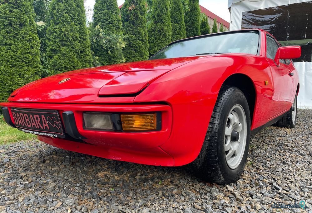 1976' Porsche 924 photo #1