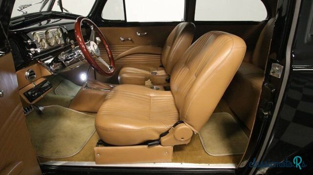 1939' Pontiac Deluxe photo #3