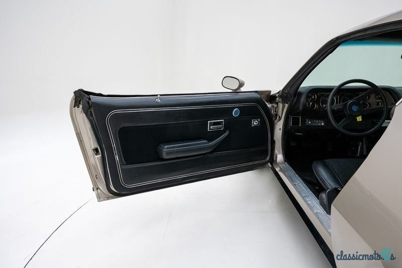 1974' Chevrolet Camaro photo #5