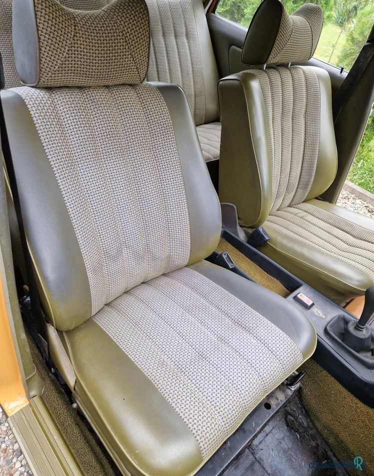 1977' Mercedes-Benz W123 photo #6