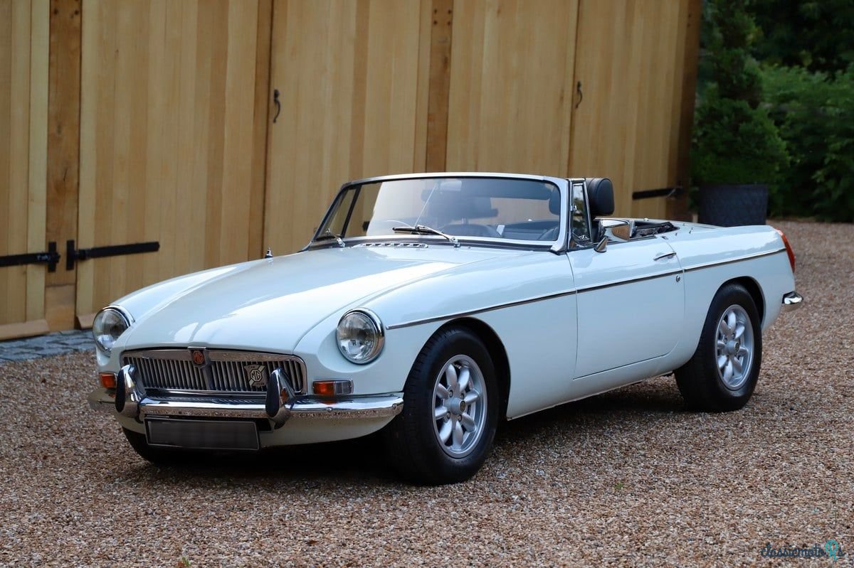 1970' MG MGB photo #6