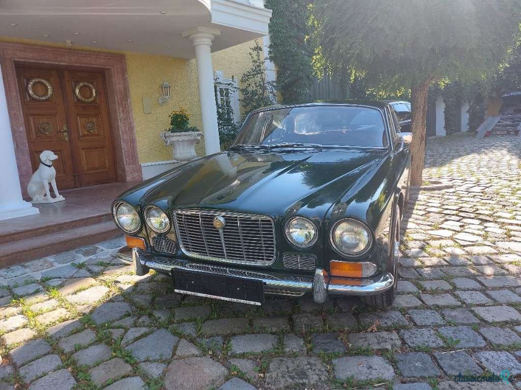 1972' Jaguar XJ photo #3