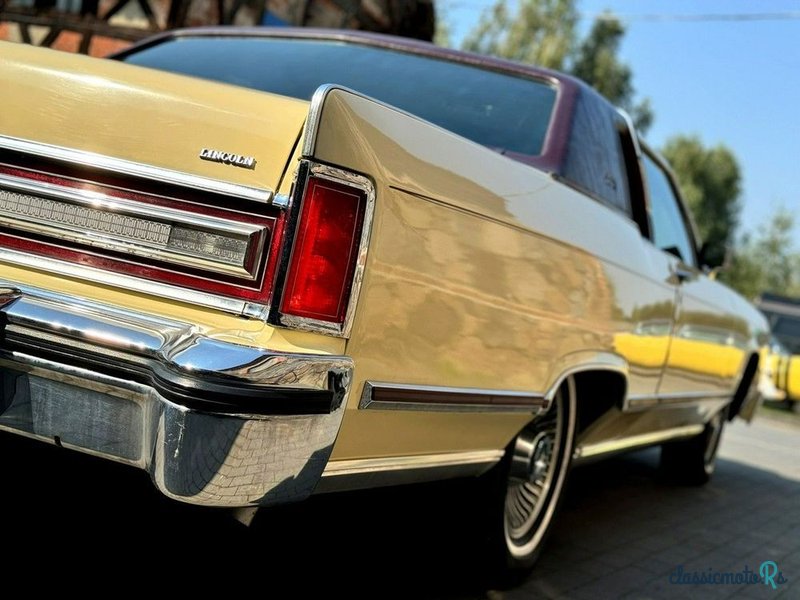 1979' Lincoln Town Car photo #1