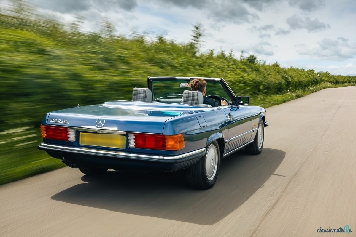 1987' Mercedes-Benz Sl Class photo #4