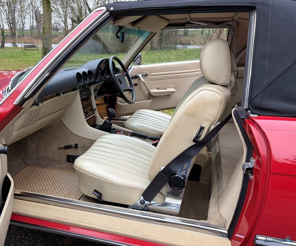 1985' Mercedes-Benz Sl Class photo #2