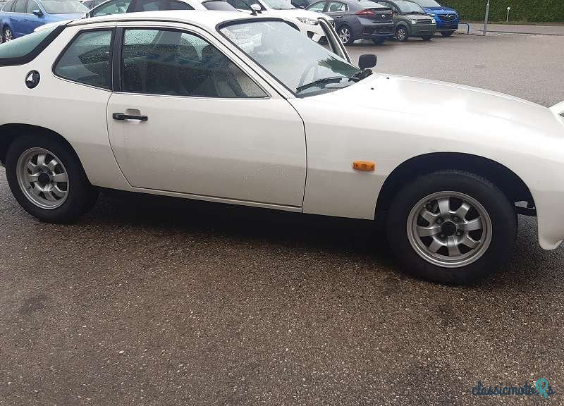 1977' Porsche 924 photo #5