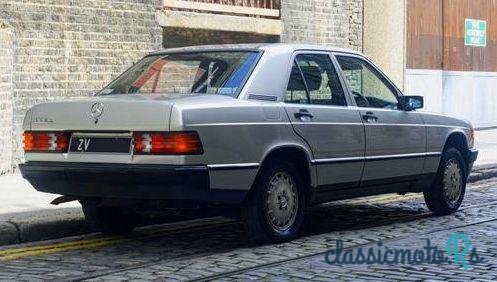 1983' Mercedes-Benz 190 E photo #1