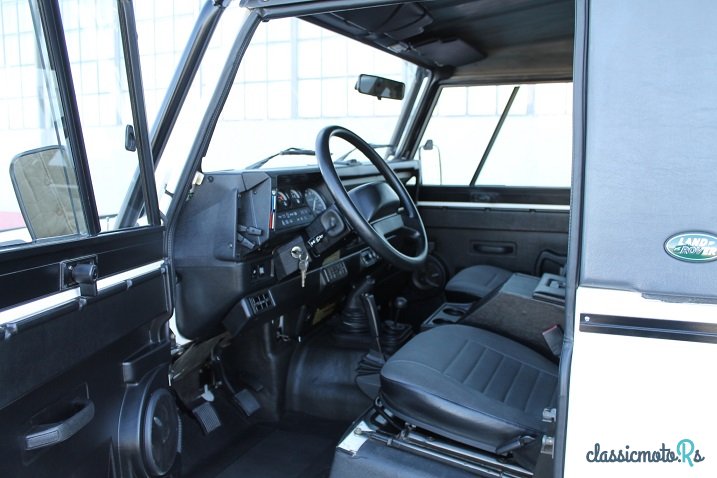 1994' Land Rover Defender photo #4