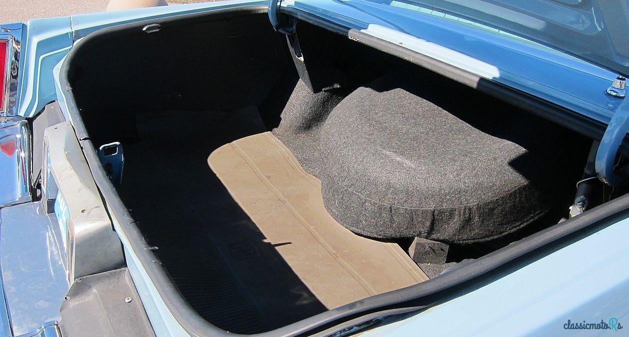 1977' Cadillac De Ville photo #2