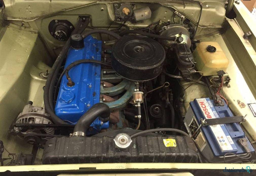 1972' Chrysler Valiant photo #1