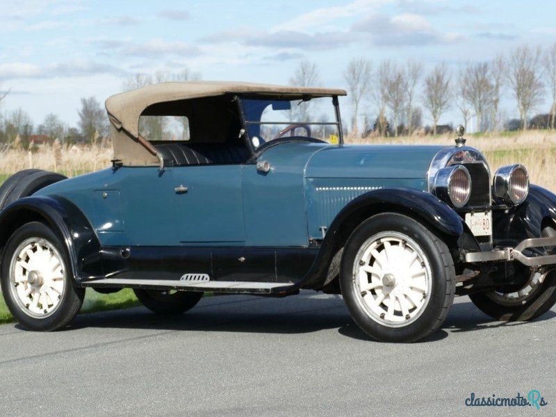 1924' Cadillac V-63 photo #2