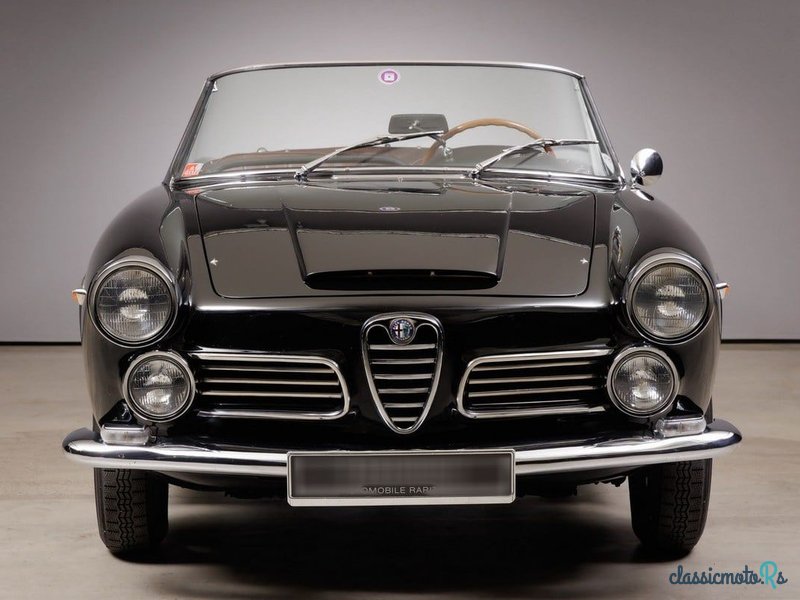 1963' Alfa Romeo 2600 photo #4