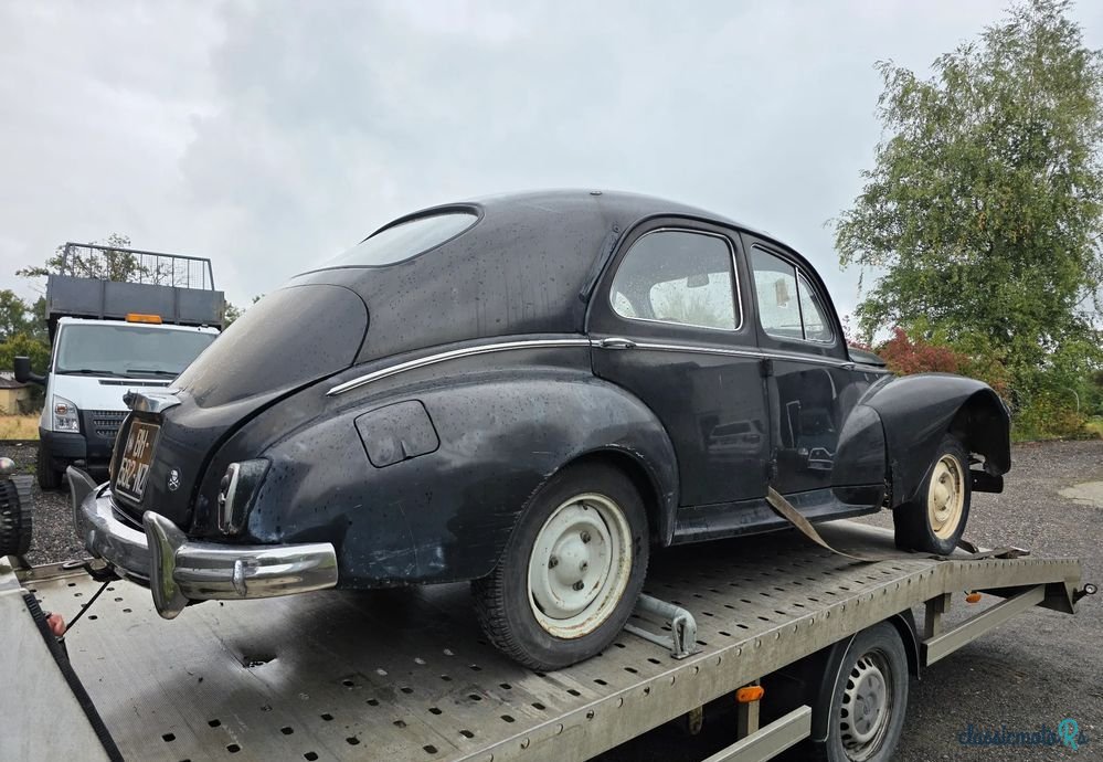 1956' Peugeot 204 photo #2