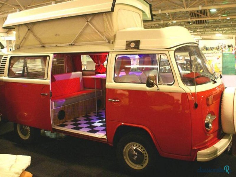 1973' Volkswagen Typ 2 photo #2