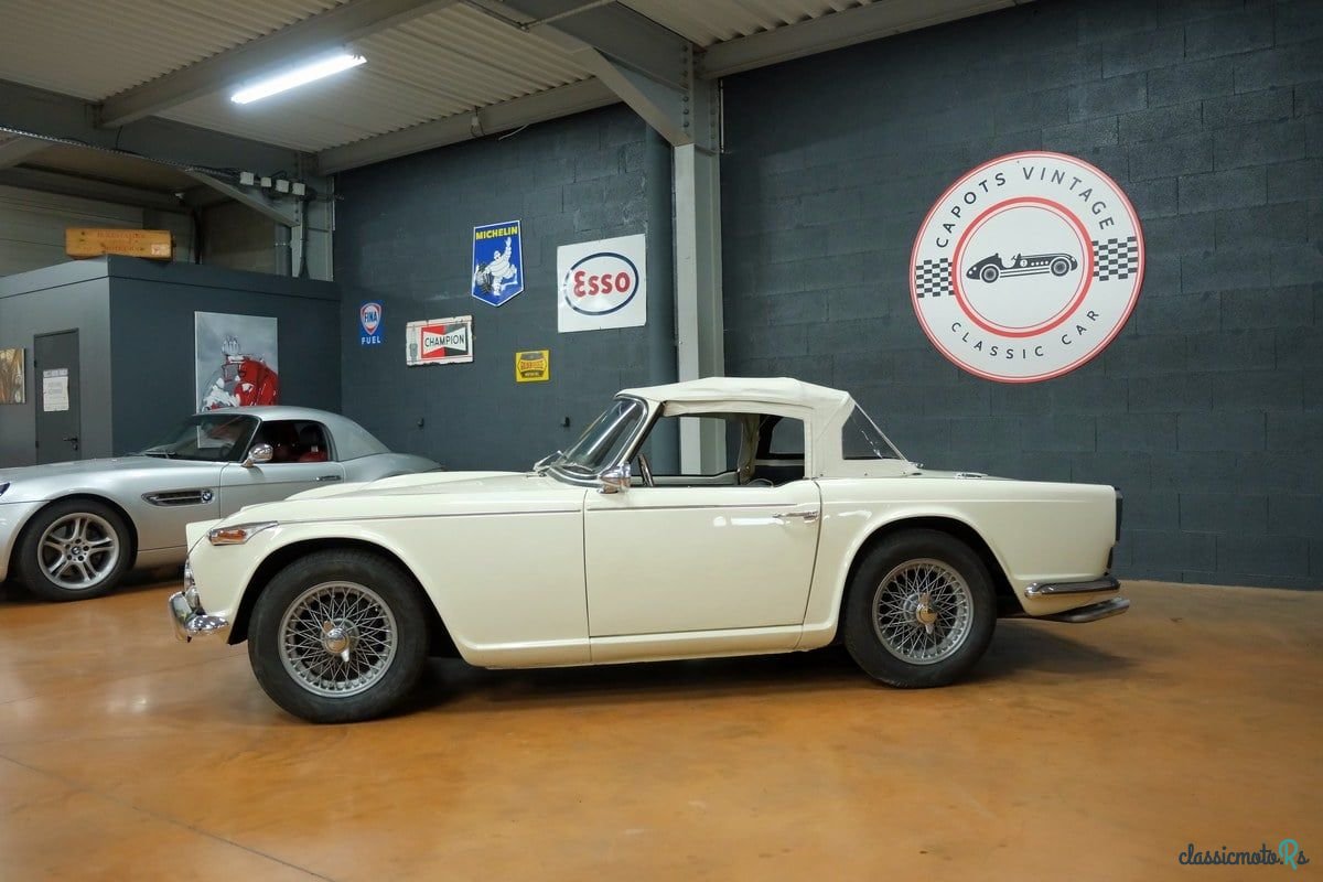 1966' Triumph TR4 photo #3