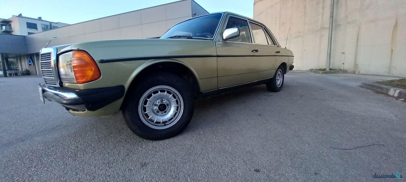 1979' Mercedes-Benz 300 photo #1