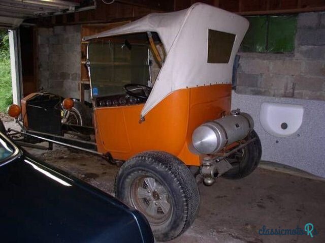 1923' Ford Model T photo #1