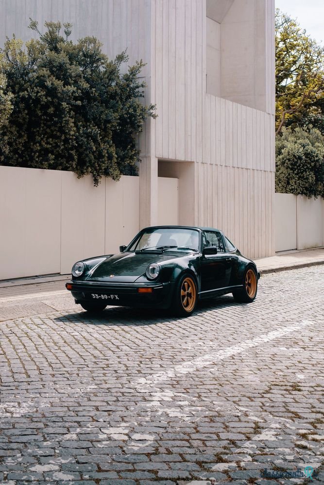1973' Porsche 911 S Targa 2.7 photo #2
