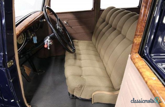 1934' Plymouth photo #2