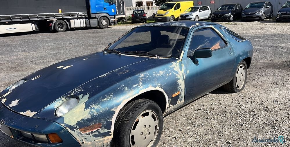 1977' Porsche 928 photo #1