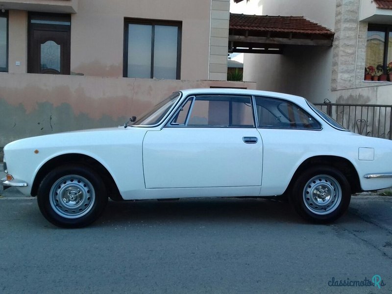 1971' Alfa Romeo Gt photo #3
