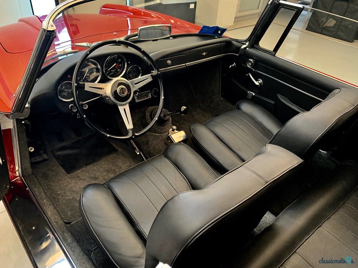 1964' Alfa Romeo 2600 photo #5